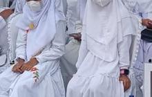 Potret Ratusan Siswa Terpaksa Pakai Masker Imbas Jambi Diselimuti Kabut Asap