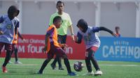Tingginya animo dari masyarakat membuat Bakti Olahraga Djarum Foundation tertantang untuk melebarkan turnamen sepak bola putri tingkat Sekolah Dasar (SD) bertajuk MilkLife Soccer Challenge ke delapan kota. (dok. Bakti Olahraga Djarum Foundation)