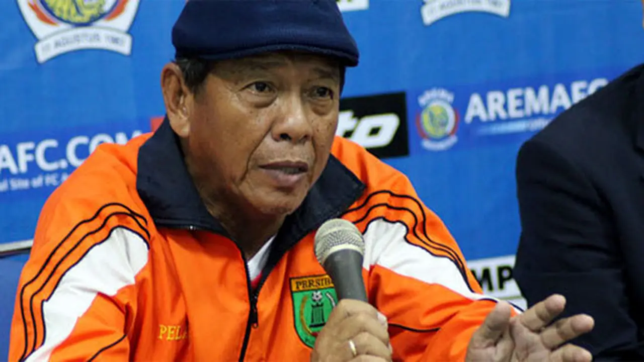 pelatih-persisam-121228-b.jpg