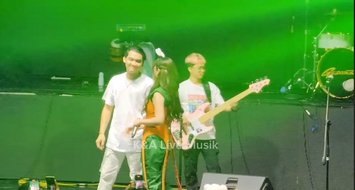 Senyuman Manis Gilga Sahid