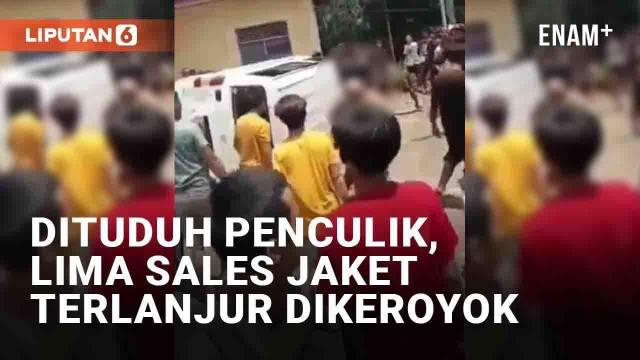 Malang benar nasib lima pedagang jaket asal Garut ini. Mereka dikeroyok dan barang dagangan dijarah warga di Musi Rawas Utara, Sumsel (6/2/2023). Insiden berawal dari seorang emak-emak yang menuduh kelimanya penculik anak.