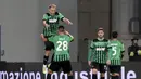 Gelandang Sassuolo Davide Frattesi merayakan gol yang dicetaknya ke gawang Hellas Verona pada pekan ke-11 Liga Italia  di MAPEI Stadium - Città del Tricolore, Selasa (25/10/2022). Atas hasil ini Sassuolo berada di urutan 11 pada klasemen Serie A. (Michele Nucci/LaPresse via AP)