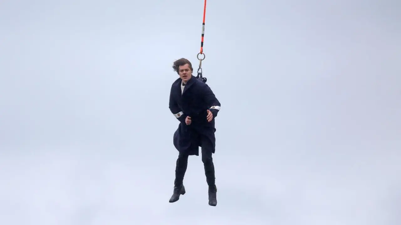 [Bintang] Harry Styles