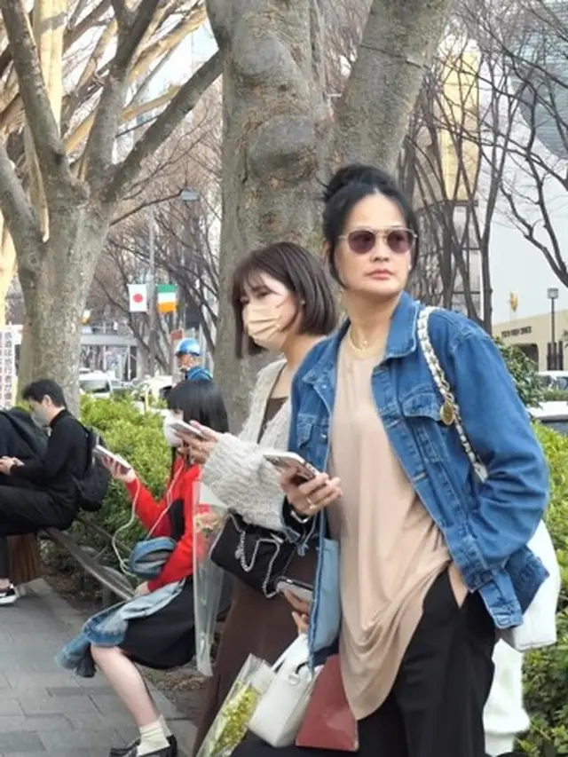 Donna Harun di Jepang (Instagram/donnaharunofficial)