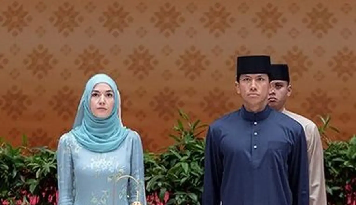 Penampilan Anisha Rosnah di acara itu langsung mencuri perhatian lantaran pesona yang menawan [@anishamateen9491]