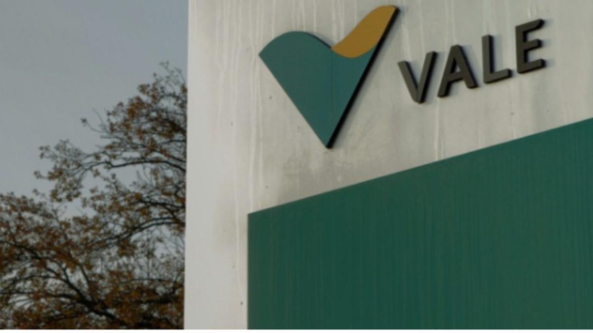 Reasons why Vale is selling 13 percent of shares in the base metals business unit, including in Indonesia