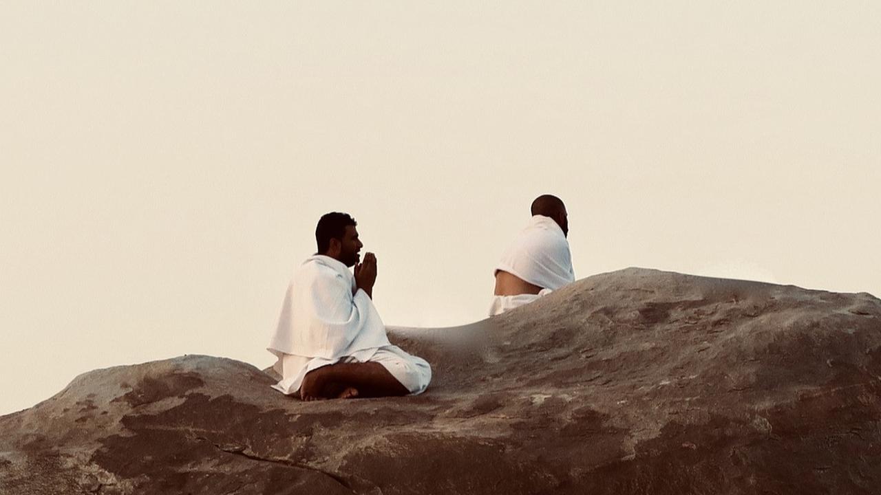 Bacaan Niat Sholat Taubat dan Doa Setelahnya, Ini Syarat Amalannya