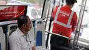 Suasana di dalam bus gratis yang masih sepi penumpang di hari pertama peluncurannya, Jakarta, Rabu (17/12/2014). (Liputan6.com/Faizal Fanani)