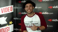 Tahu menang di ajang Music Video Contest dari Vidio.com, Eros Tjokro langsung memikirkan seperti apa tampil di inBox.