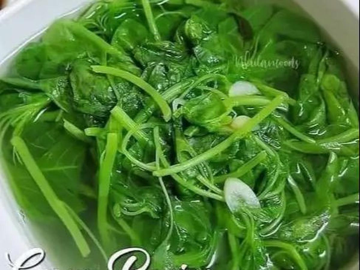 2. Sayur Bening Bayam