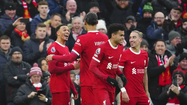 Foto: Penampilan Heroik Trent Alexander-Arnold saat Membawa Liverpool Menang Dramatis atas Fulham di Liga Inggris