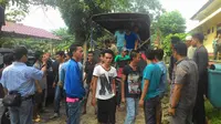 5 Terduga pembakar kantor Polsek Limun Jambi menyerahkan diri. (Liputan6.com/Bangun Santoso)