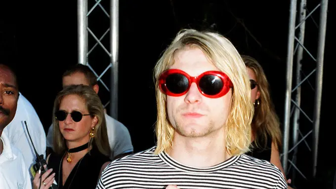 Murah Banget! Kacamata Ini Bukti Kurt Cobain Selalu di Hati