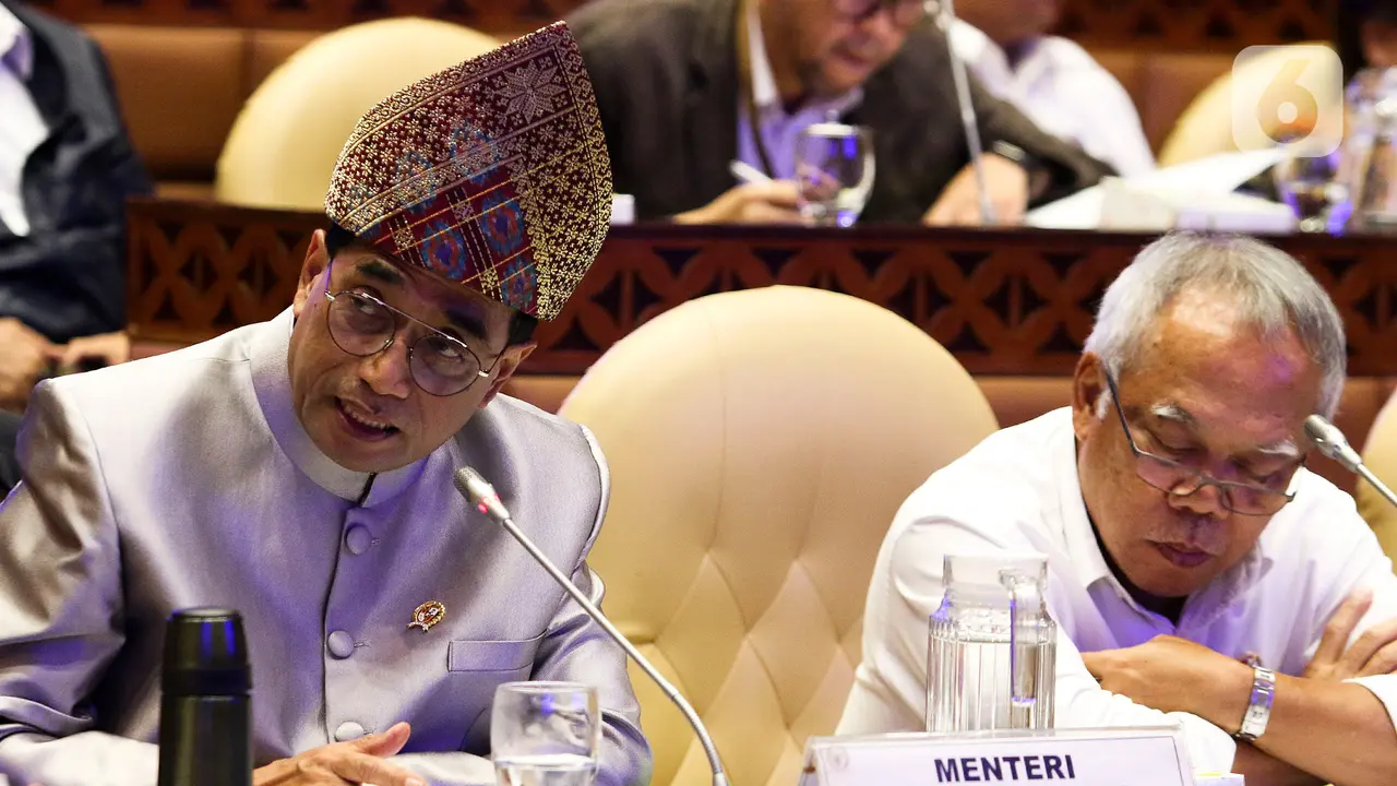 DPR Evaluasi Penanganan Transportasi Natal 2019 dan Tahun Baru 2020