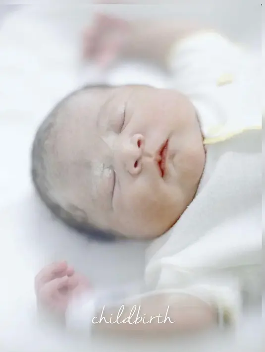 Fitri Tropica (Instagram/kamya_aisahanara)