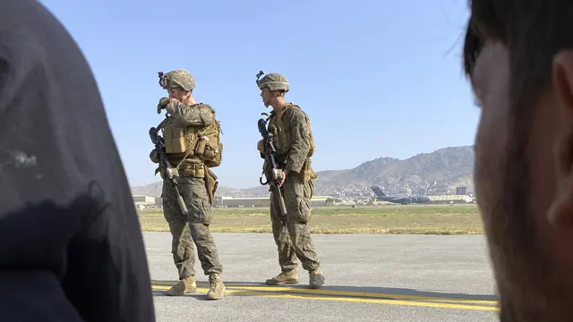 Potret Tentara AS Ambil Alih Bandara Internasional Kabul