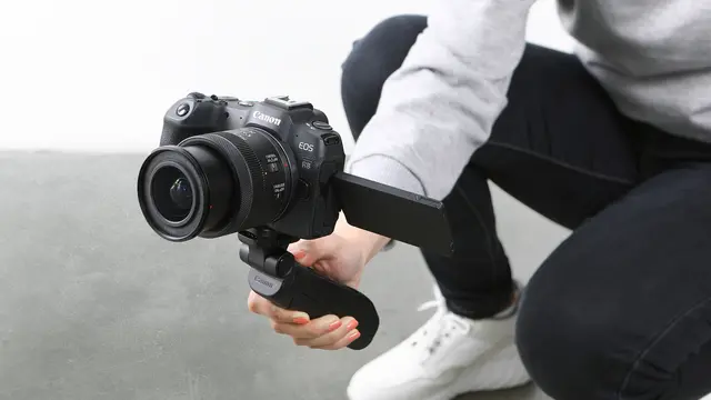 Canon EOS R8. Dok: Datascrip