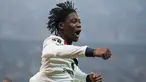 Kobbie Mainoo menjadi bintang dari kemenangan 2-0 Manchester United atas FCSB dalam laga matchday 8 League Phase Liga Europa 2024/2025 yang digelar di Arena Nationala, Jumat (31/1/2025) dini hari WIB. (AP Photo/Andreea Alexandru)