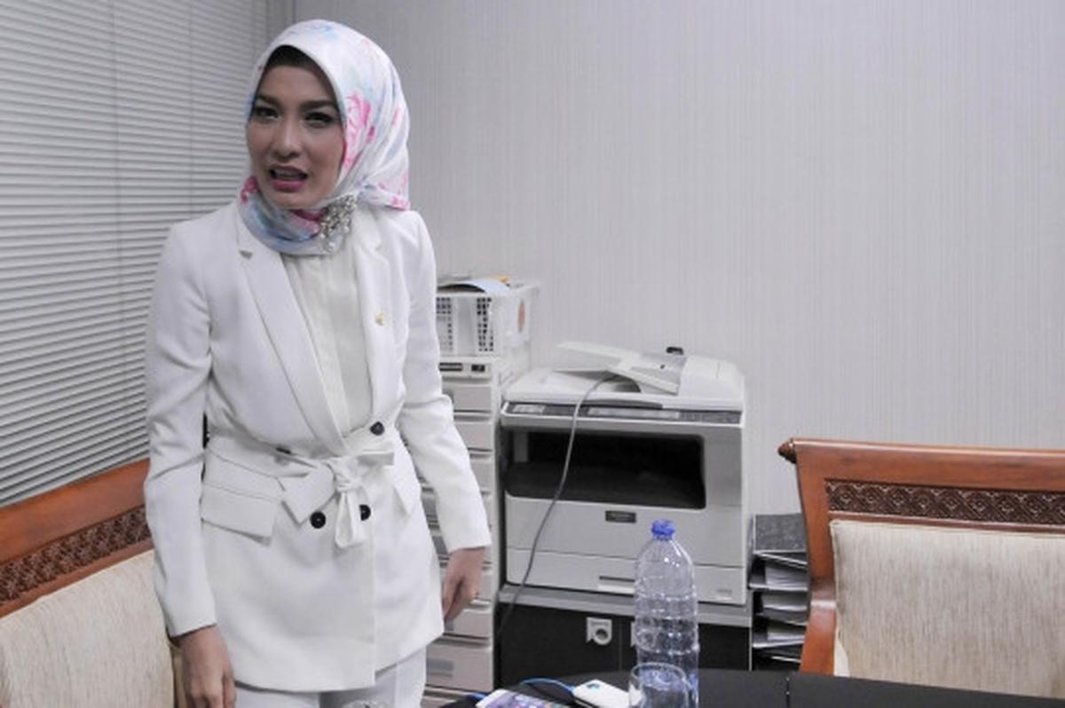 Gaya santai Arzetty jalani sidang etik MKD