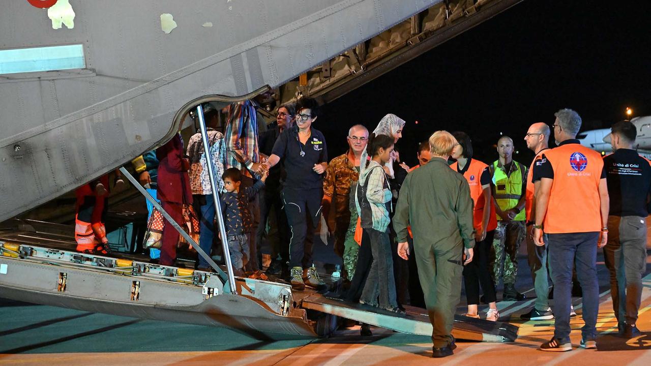 FOTO: Italia Evakuasi Ratusan Warga Gaza, Termasuk 30 Anak untuk Perawatan Medis