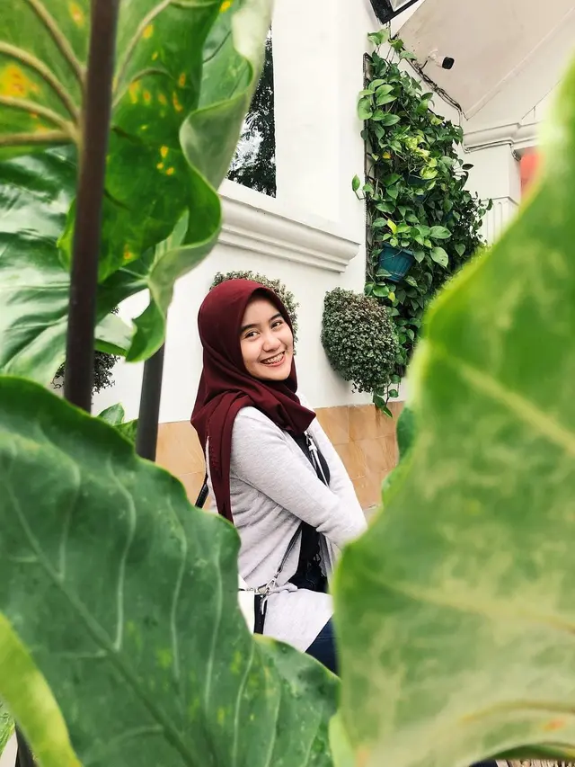 6 Potret Nawar Puspita, Pacar Pemain Persebaya Koko Ari Araya