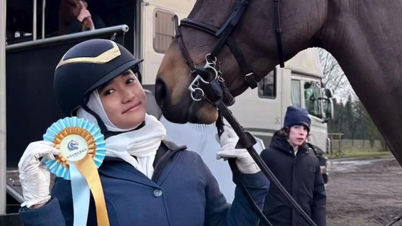 Usaha Tak Mengkhianati Hasil, 7 Potret Aisha Anak Irfan Hakim Rajin Latihan Berkuda hingga Sukses Ikut Kompetisi Victory Lap di Belanda