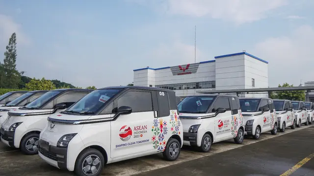 Wuling Serahkan 50 Unit Air ev jadi Kendaraan Operasional KTT ASEAN (Ist)