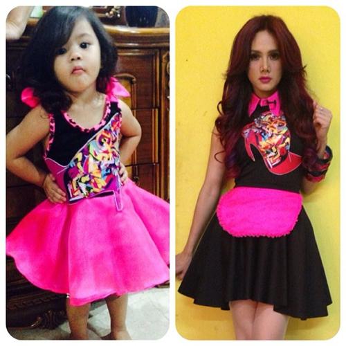 Dress dengan bertema sama | copyright istagram @MulanJameela1