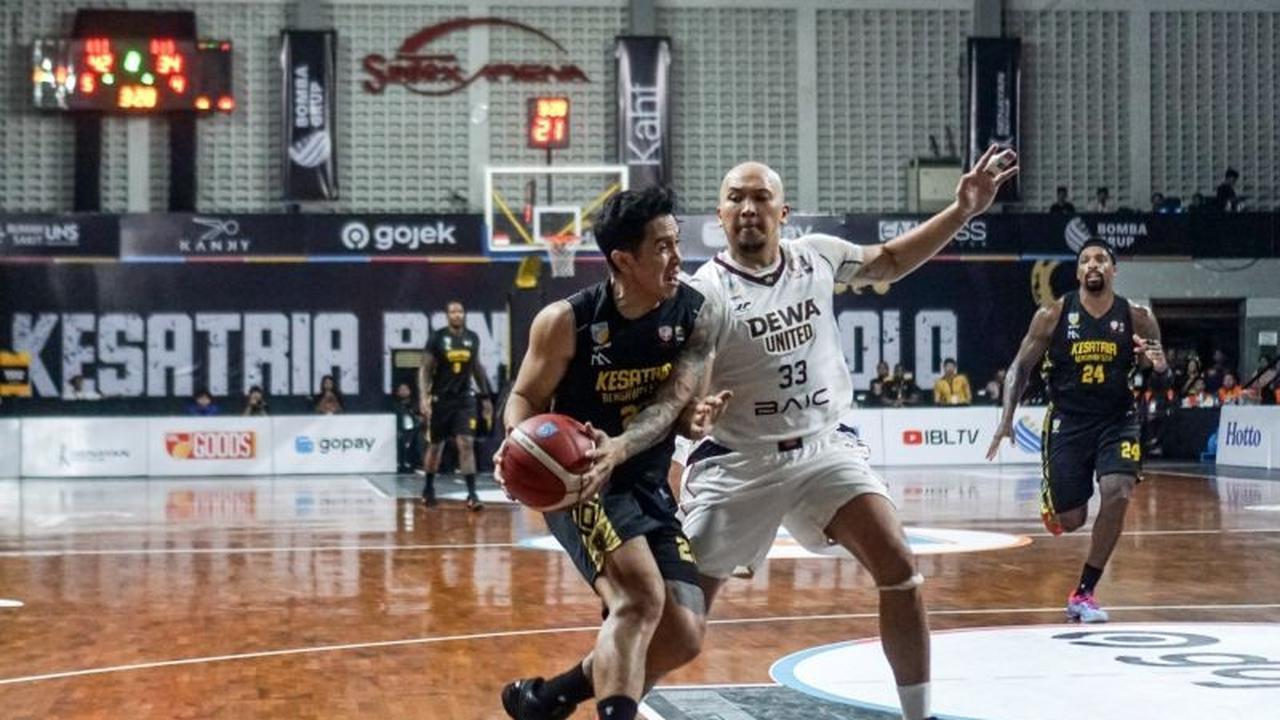 Kesatria Bengawan Solo Kalahkan Juara IBL 2025 Dewa United dengan Skor Telak 95-84