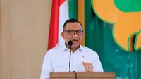 Wamenaker Afriansyah Noor saat membuka Pelatihan TMT dan Koperasi Merah Putih di Langkat, Sumatera Utara.
(Sumber: Kementerian Ketenagakerjaan RI)