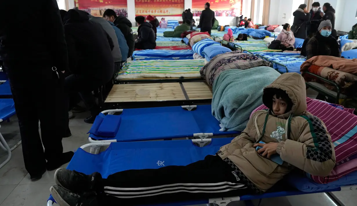 Kantor berita Xinhua melaporkan, gempa melanda wilayah Wushi, yang juga dikenal sebagai Uchturpan, di Prefektur Aksu dekat perbatasan Kyrgyzstan sekitar pukul 02.00 waktu setempat. (AP Photo/Ng Han Guan)
