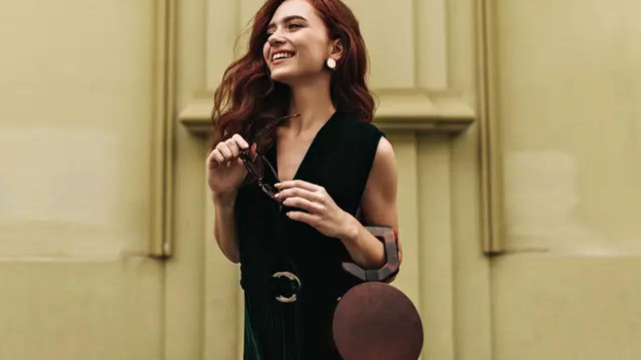 Masih Single? Ini 6 Alasan Perempuan Cantik Sering Kali Sulit Menemukan Pasangan