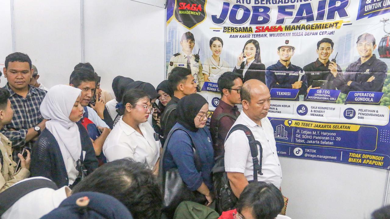 Pencari Kerja Padati Job Fair Depok 2026