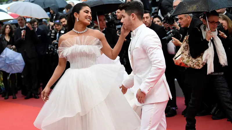 Priyanka Chopra dan Nick Jonas