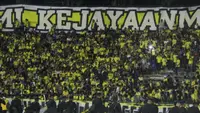 Pendukung Persegres Gresik United (Liputan6.com / Dimas Angga P)