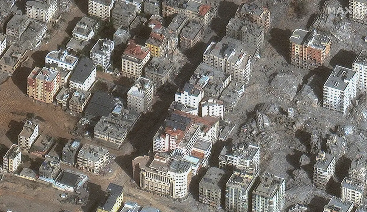 Citra satelit yang disediakan oleh Maxar Technologies menunjukkan Rumah Sakit Al-Quds di Kota Gaza, 26 November 2023. Gencatan senjata antara Israel dan Hamas dimulai sejak Jumat, 24 November 2023. (Satellite image ©2023 Maxar Technologies via AP)
