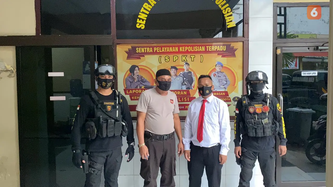 Tandianus Tappi (30) menjadi polisi gadungan demi bisa luluhkan hati Satpol PP cantik (Liputan6.com/Fauzan)