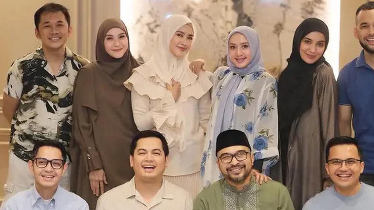 Masih di Bulan Syawal, 6 Potret Artis Lebaran di Rumah Teuku Wisnu dan Shireen Sungkar yang Jadi Ajang Temu Kangen