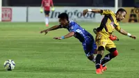 Persib Bandung Vs Mitra Kukar saat tampil di leg kedua babak semifinal Piala Presiden 2015