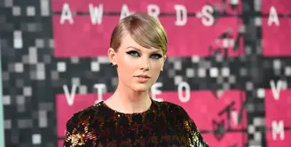 Pria yang mengancam akan membunuh Taylor Swift dan keluarganya dijatuhi hukuman 10 tahun masa percobaan. (JASON MERRITT / GETTY IMAGES NORTH AMERICA / AFP)