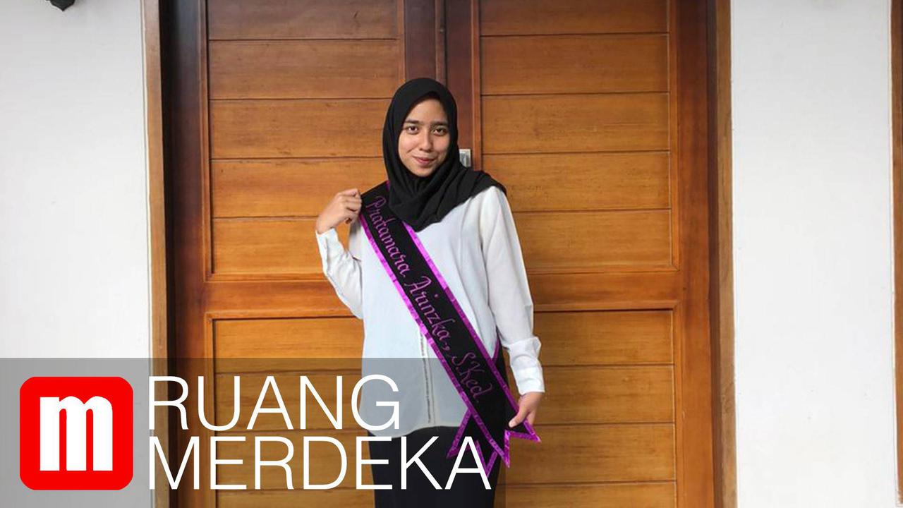 VIDEO: Raih Sarjana Lewat Sidang Skripsi Online