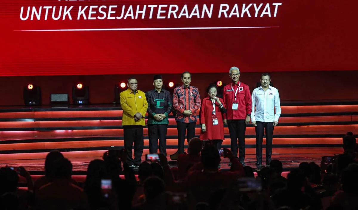 Wakil Tim Pemenangan Nasional Ganjar Presiden, Benny Rhamdani mengatakan sosok bakal cawapres Ganjar Pranowo berinisial M. Namun, Waketum Partai Hanura ini tak merinci apakah sosok tersebut Mahfud MD.