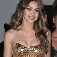 Gigi Hadid ulang tahun ke 23 tahun.