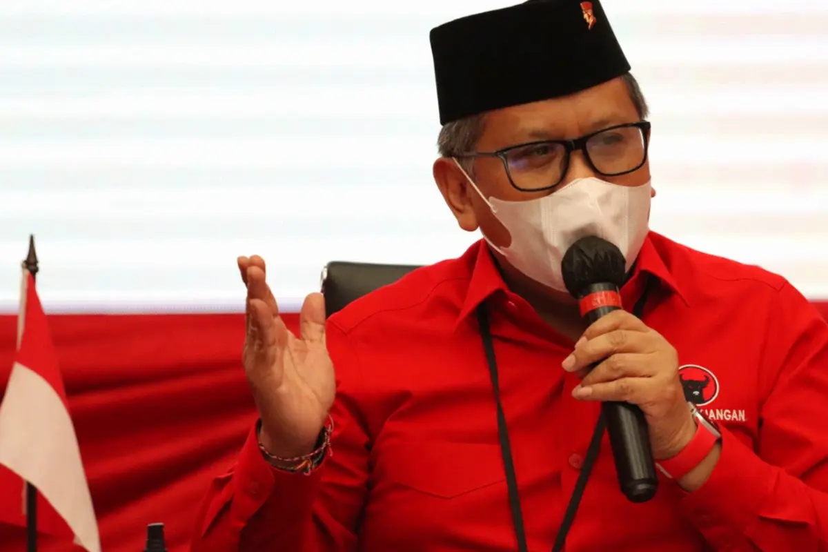 Sekretaris Jenderal DPP PDI Perjuangan (PDIP) Hasto Kristiyanto saat membuka Sekolah Partai Calon Kepala Daerah PDIP, Minggu (13/9/2020).