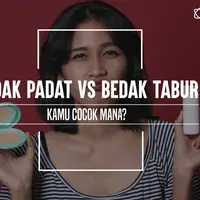 Bedak padat vs bedak tabur. (Foto: Deki Prayoga/Bintang.com, Digital Imaging: Nurman Abdul Hakim/Bintang.com).