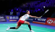 Tunggal putri Indonesia Putri Kusuma Wardani atau Putri KW kalah dari wakil Kanada Michelle Li 21-16, 11-21, dan 16-21 pada partai pertama Grup C Piala Uber 2026 di Forum Horsens, Denmark, Sabtu (25/4) malam. (foto: PBSI)