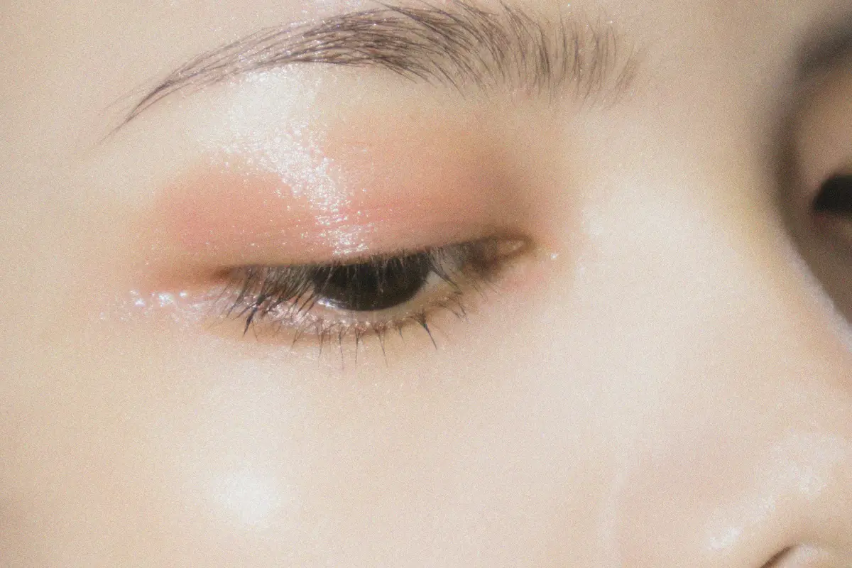 Ilustrasi makeup