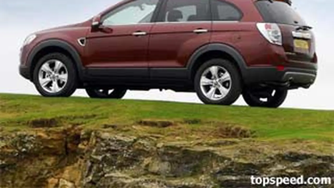 100914cchevrolet-captiva.jpg