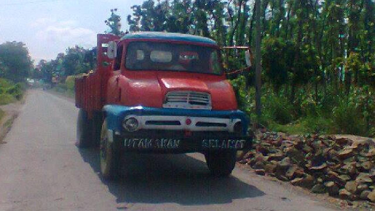 Thames Trader (Facebook/Sejarah Transportasi)