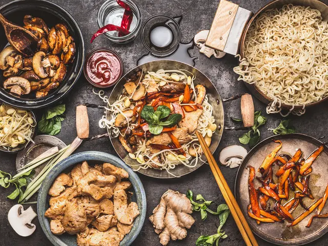 Menu Hari Ini Oseng Daun Pepaya Orek Tempe Dan Sop Ayam Brokoli Lifestyle Fimela Com